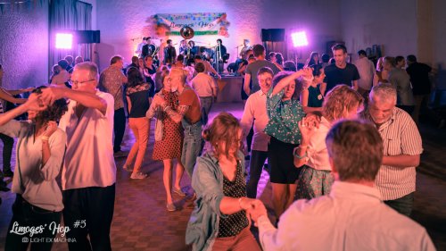 Limoges'Hop #5 - soirée d'ouverture du vendredi

Partage libre à des fins non promotionnelles ou commerciales, en créditant l'auteur (@lightexmachina).

© Alexandre - LIGHT EX MACHINA 2023, tous droits réservés.